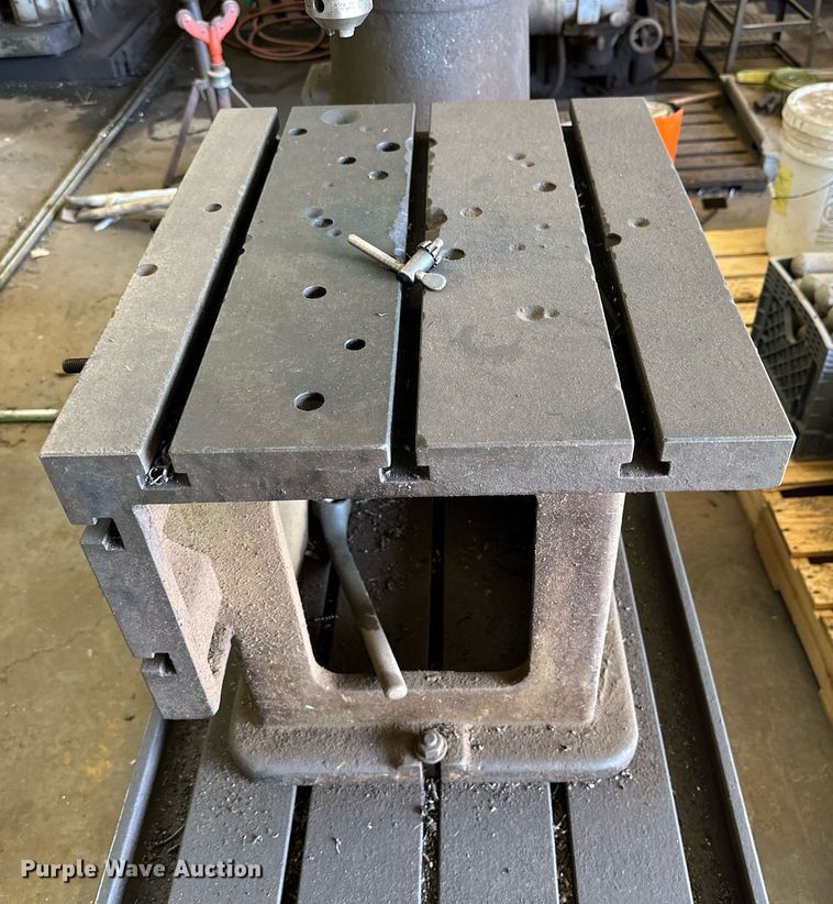 image for item JT9163 Summit  vertical mill