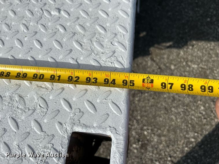 image for item KH9578 2000 Freightliner  FL70 utility / service truck