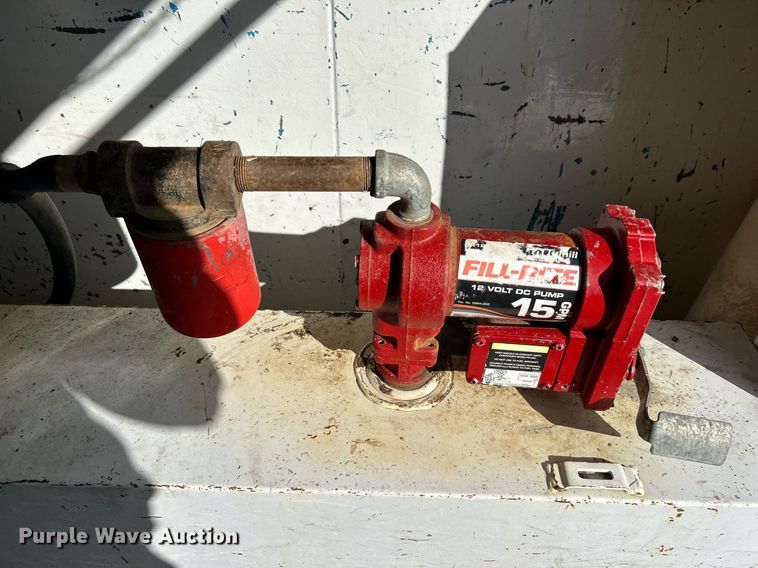 image for item KH9578 2000 Freightliner  FL70 utility / service truck