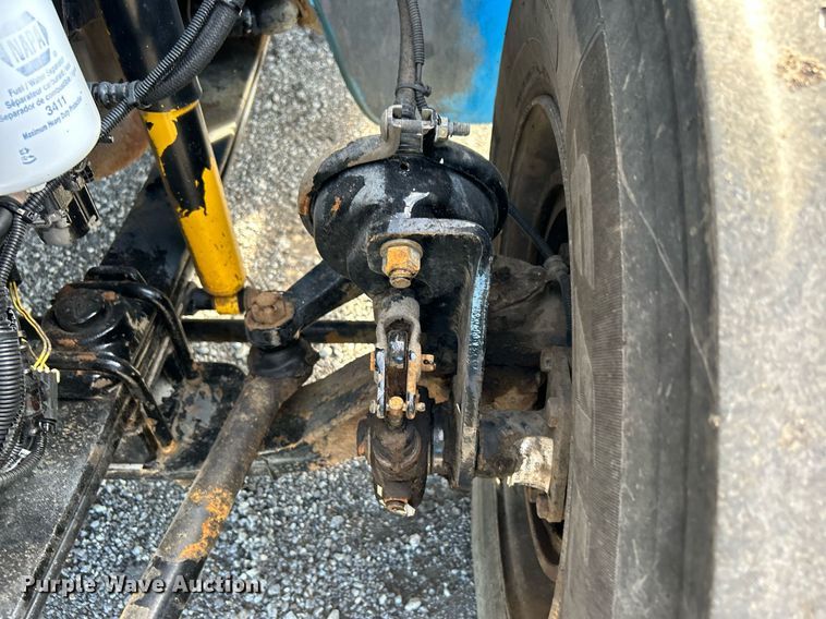 image for item KH9578 2000 Freightliner  FL70 utility / service truck