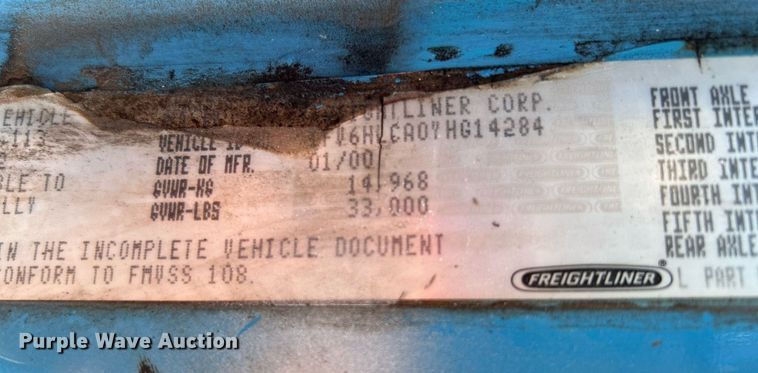 image for item KH9578 2000 Freightliner  FL70 utility / service truck