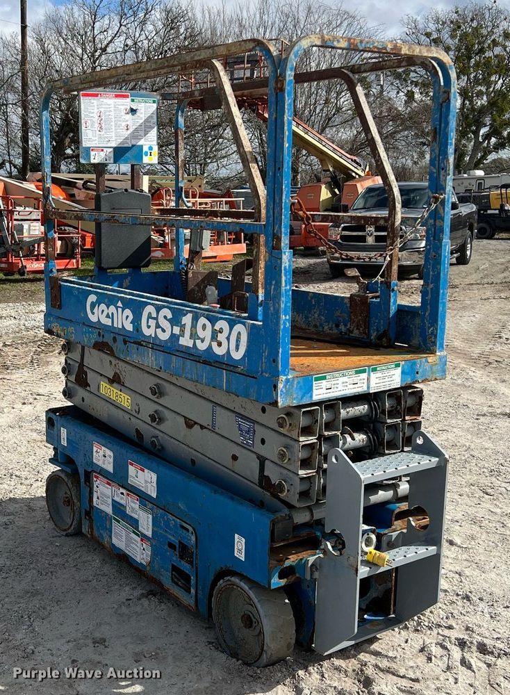 image for item KV9898 Genie  GS-1930 scissor lift