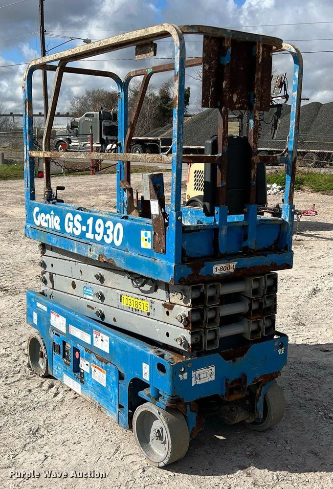 image for item KV9898 Genie  GS-1930 scissor lift