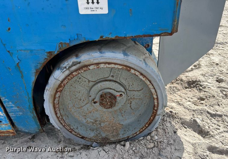 image for item KV9898 Genie  GS-1930 scissor lift