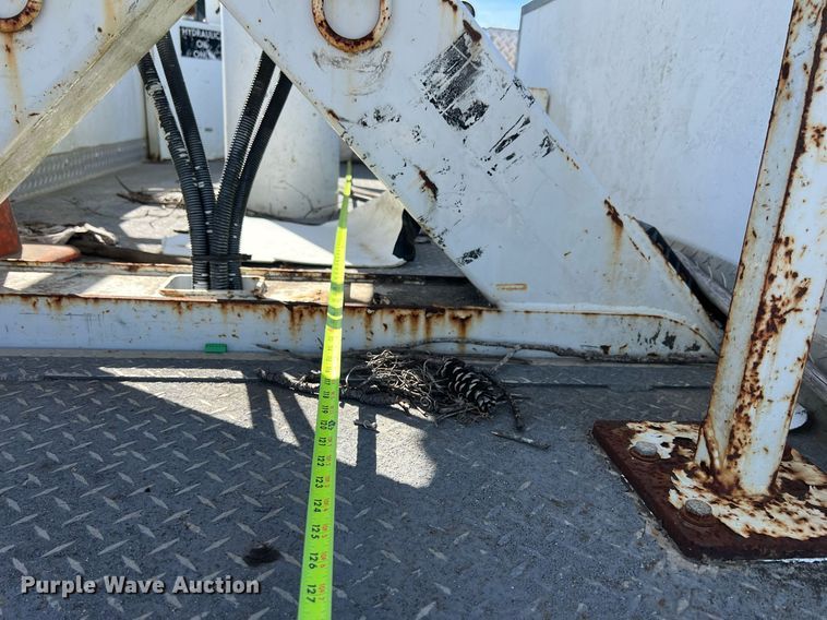 image for item KV9909 2007 Ford F550 Super Duty XL bucket truck