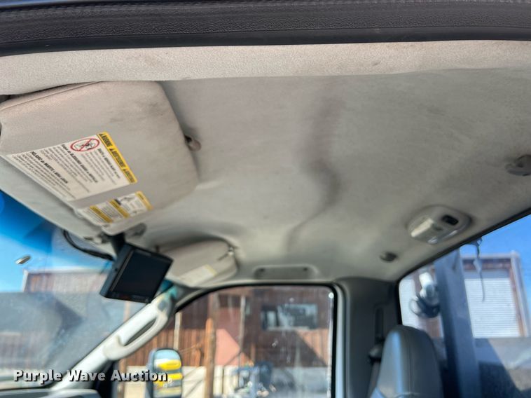 image for item KV9909 2007 Ford F550 Super Duty XL bucket truck