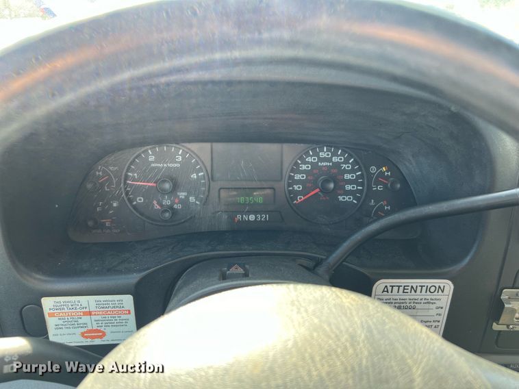 image for item KV9909 2007 Ford F550 Super Duty XL bucket truck