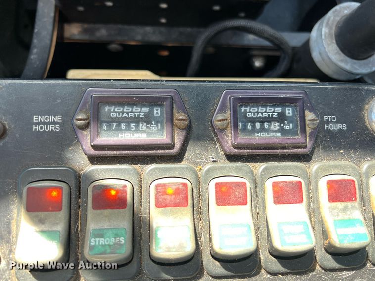 image for item KV9909 2007 Ford F550 Super Duty XL bucket truck