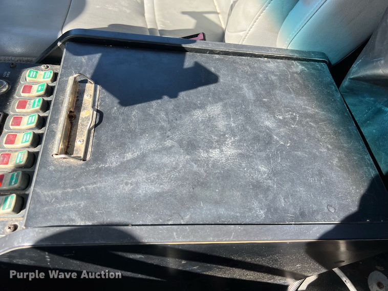 image for item KV9909 2007 Ford F550 Super Duty XL bucket truck