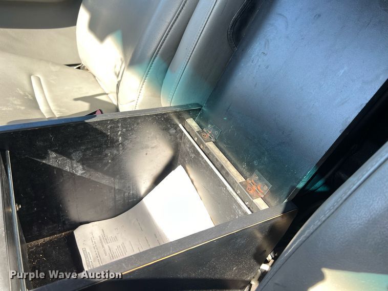 image for item KV9909 2007 Ford F550 Super Duty XL bucket truck