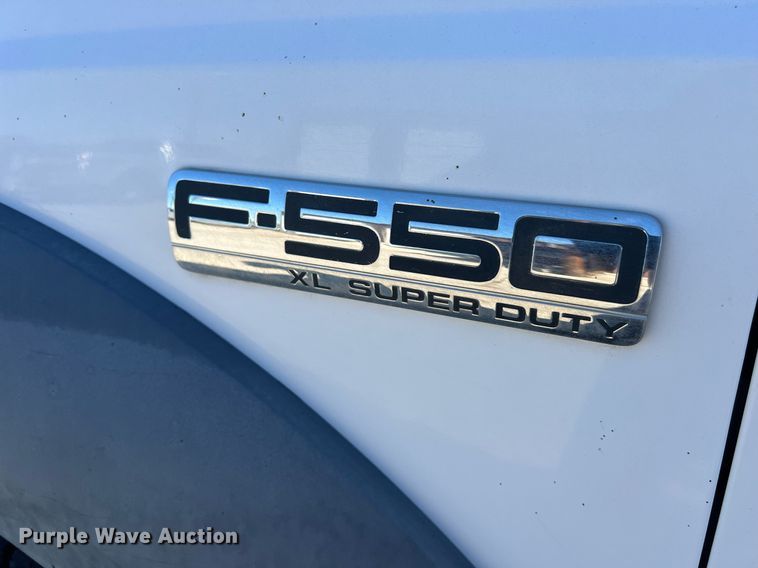 image for item KV9909 2007 Ford F550 Super Duty XL bucket truck