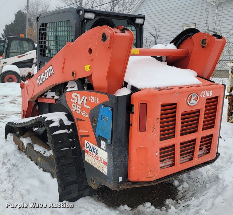 image for item LA9540 2018 Kubota  SVL 95-2s tracked skid steer loader