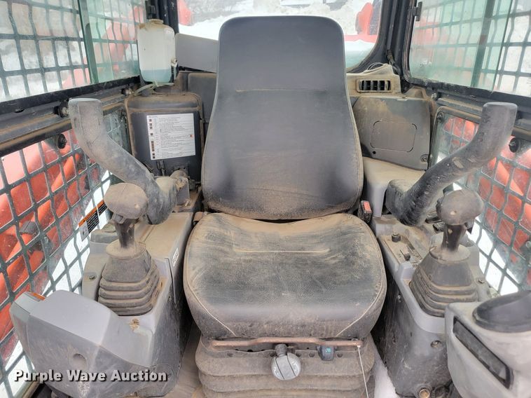 image for item LA9540 2018 Kubota  SVL 95-2s tracked skid steer loader