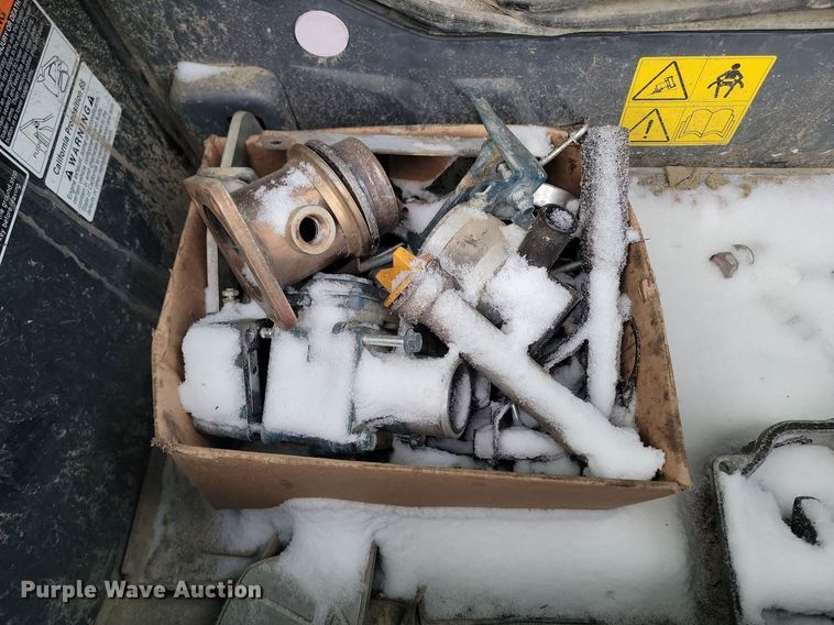 image for item LA9540 2018 Kubota  SVL 95-2s tracked skid steer loader