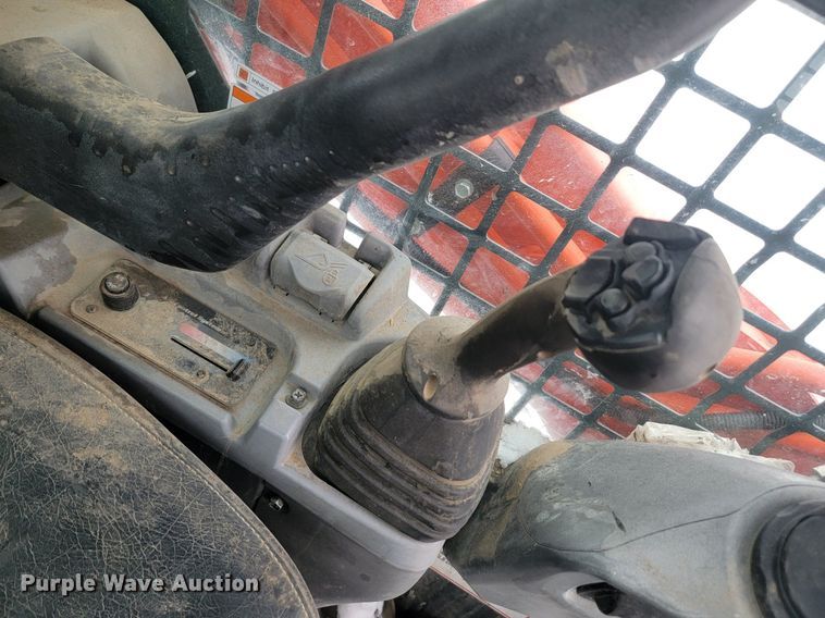 image for item LA9540 2018 Kubota  SVL 95-2s tracked skid steer loader