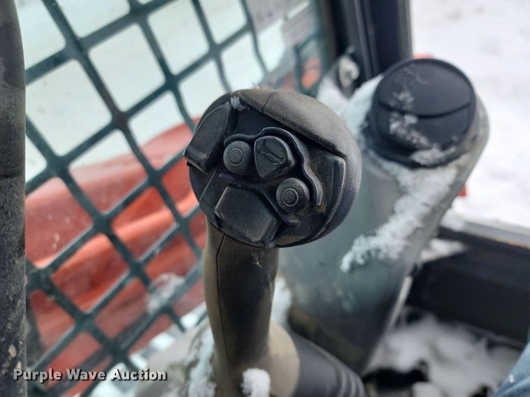 image for item LA9540 2018 Kubota  SVL 95-2s tracked skid steer loader