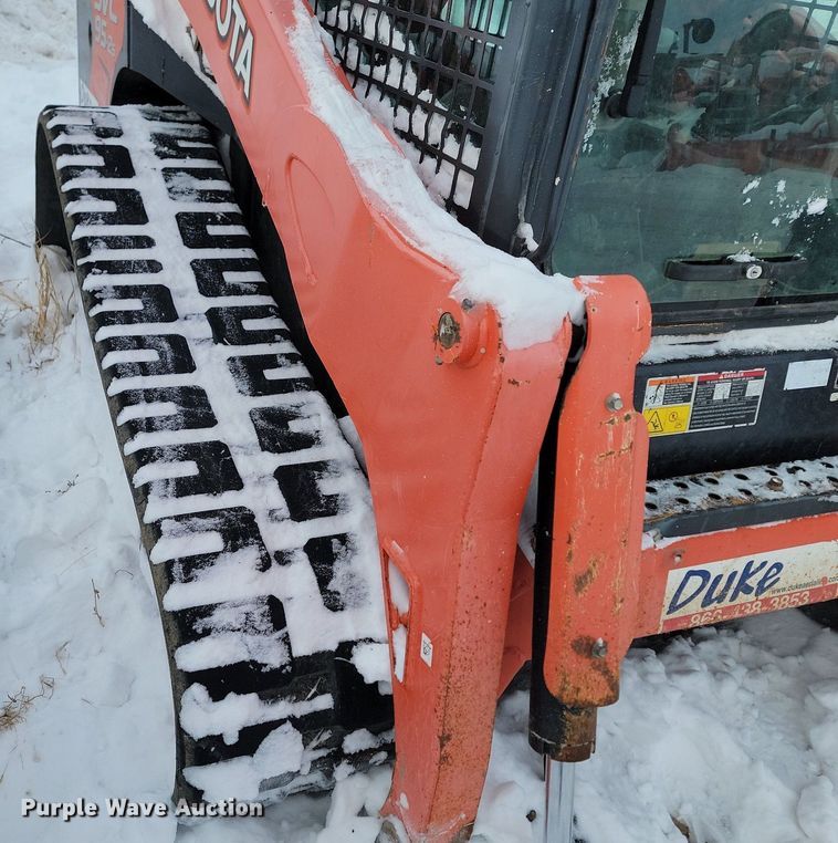 image for item LA9540 2018 Kubota  SVL 95-2s tracked skid steer loader