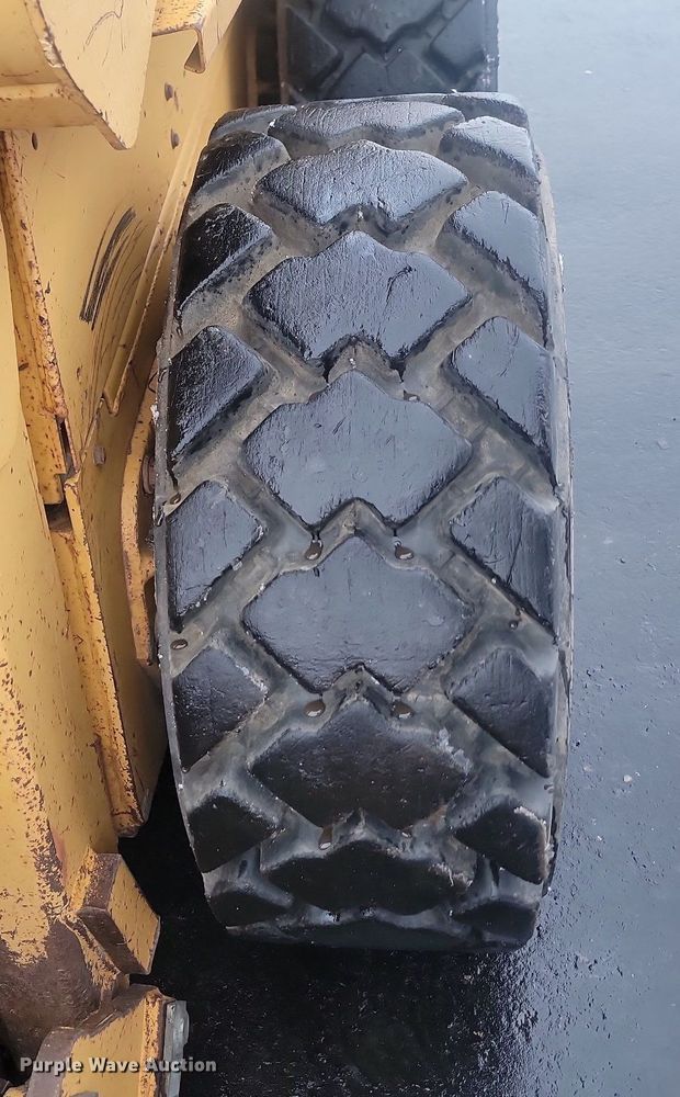 image for item LA9559 1996 Case 1840 skid steer loader