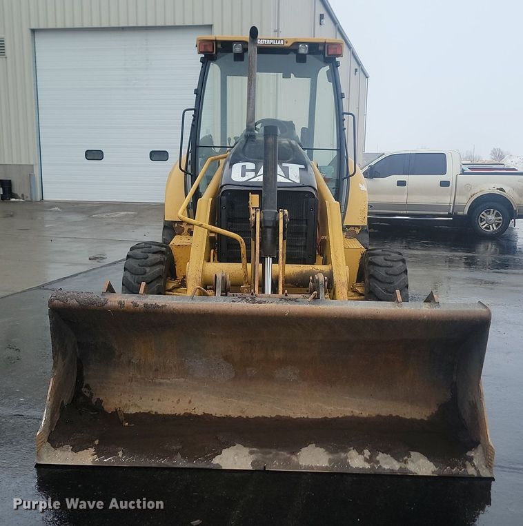 image for item LA9560 2008 Caterpillar  414E IL landscape tractor