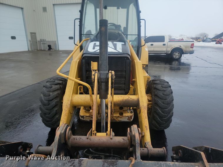 image for item LA9560 2008 Caterpillar  414E IL landscape tractor