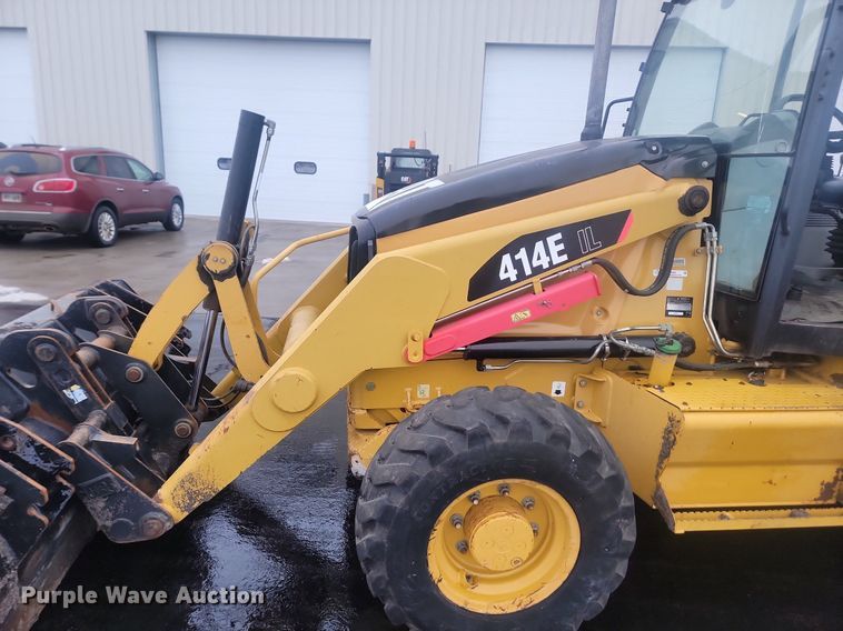 image for item LA9560 2008 Caterpillar  414E IL landscape tractor