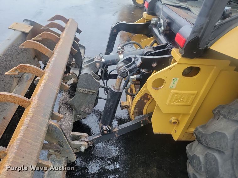 image for item LA9560 2008 Caterpillar  414E IL landscape tractor