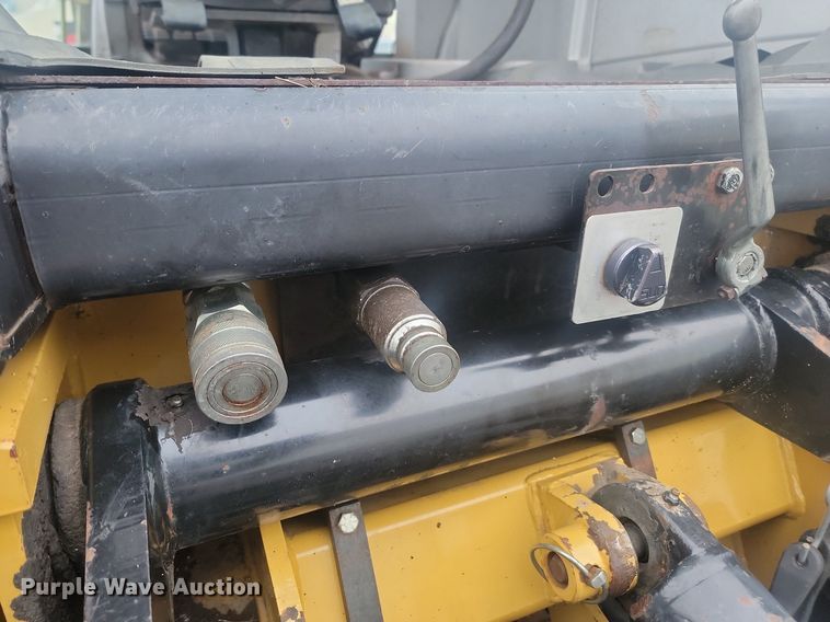 image for item LA9560 2008 Caterpillar  414E IL landscape tractor