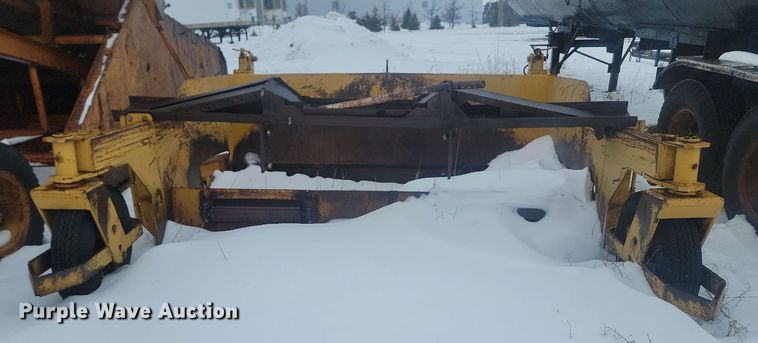 image for item LA9561 Robison  base spreader