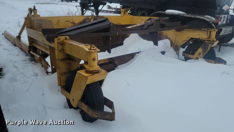 image for item LA9561 Robison  base spreader