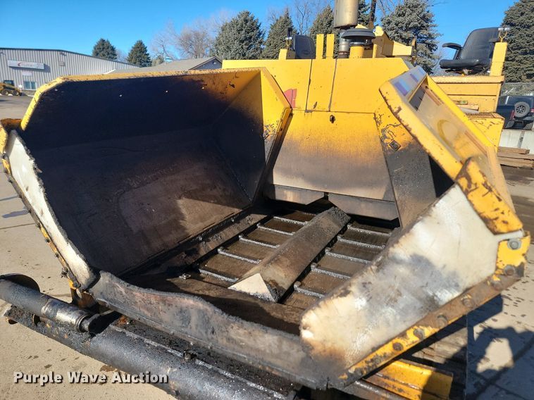 image for item LA9566 1993 Blaw-Knox  PF-410 paver