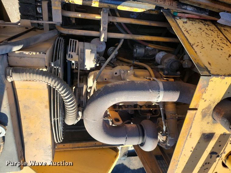 image for item LA9566 1993 Blaw-Knox  PF-410 paver