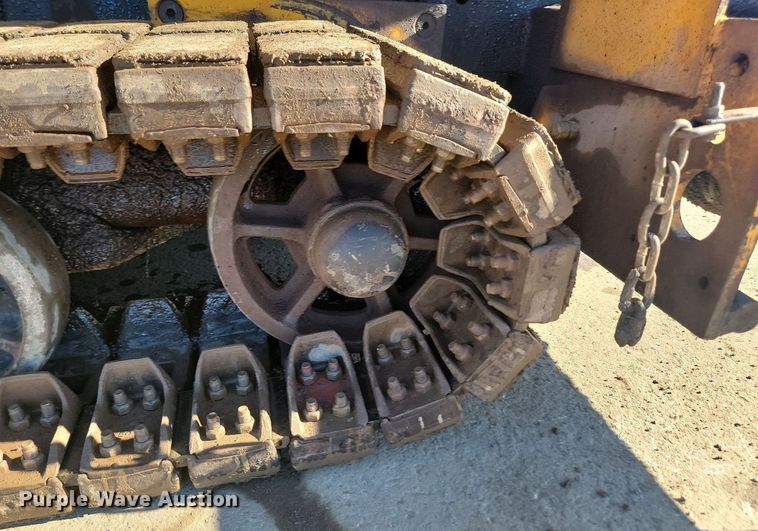 image for item LA9566 1993 Blaw-Knox  PF-410 paver