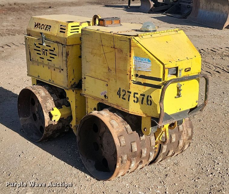 image for item LA9568 Wacker  RT trench compactor