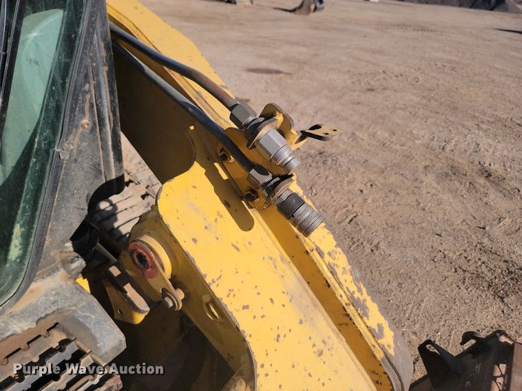 image for item LA9572 2012 Caterpillar  279C2 tracked skid steer loader