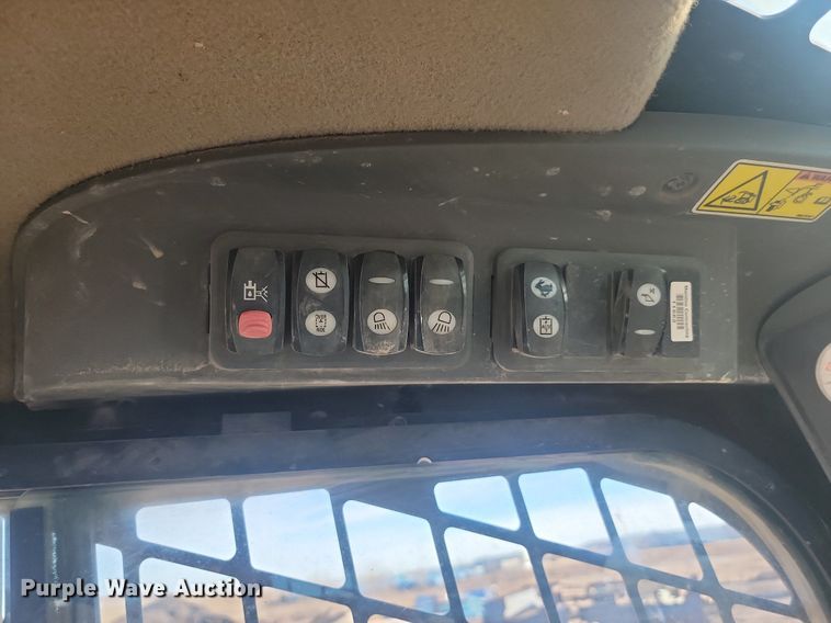 image for item LA9572 2012 Caterpillar  279C2 tracked skid steer loader