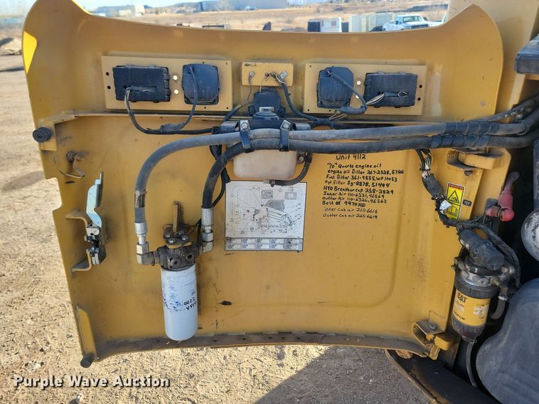 image for item LA9572 2012 Caterpillar  279C2 tracked skid steer loader