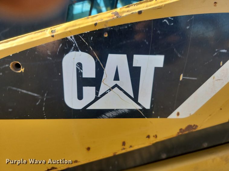 image for item LA9572 2012 Caterpillar  279C2 tracked skid steer loader