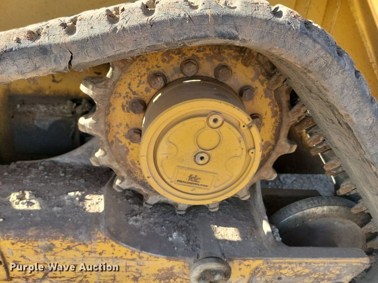 image for item LA9572 2012 Caterpillar  279C2 tracked skid steer loader