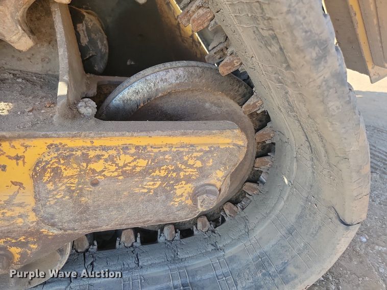 image for item LA9572 2012 Caterpillar  279C2 tracked skid steer loader