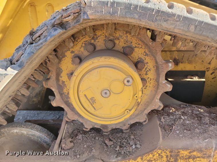 image for item LA9572 2012 Caterpillar  279C2 tracked skid steer loader