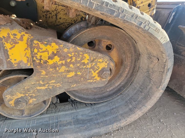 image for item LA9572 2012 Caterpillar  279C2 tracked skid steer loader