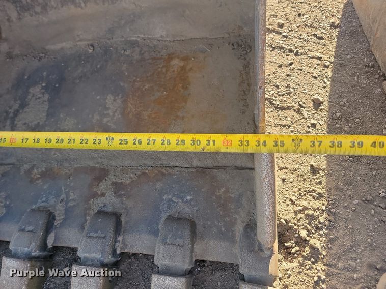 image for item LA9573 2017 Caterpillar  308E2 CR excavator