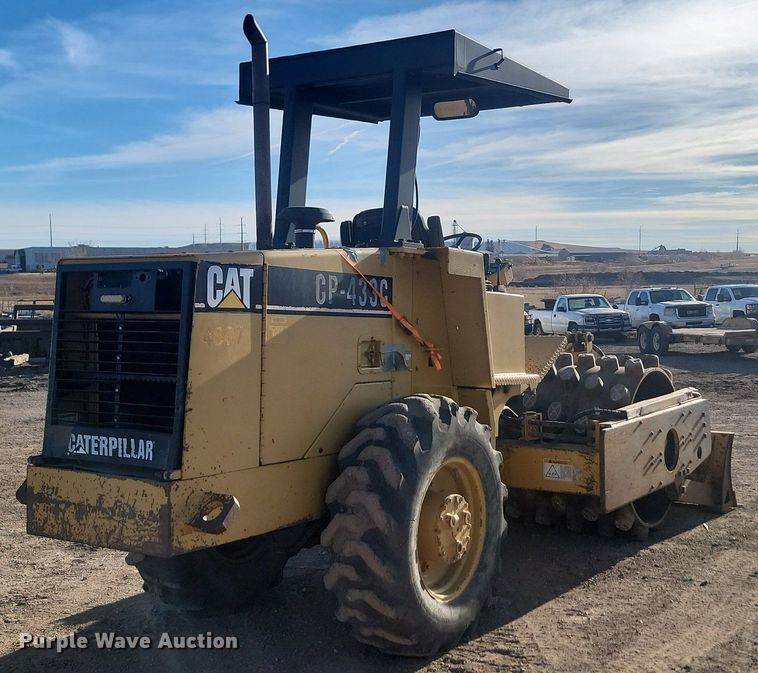 image for item LA9574 1998 Caterpillar  CP-433C single drum vibratory roller