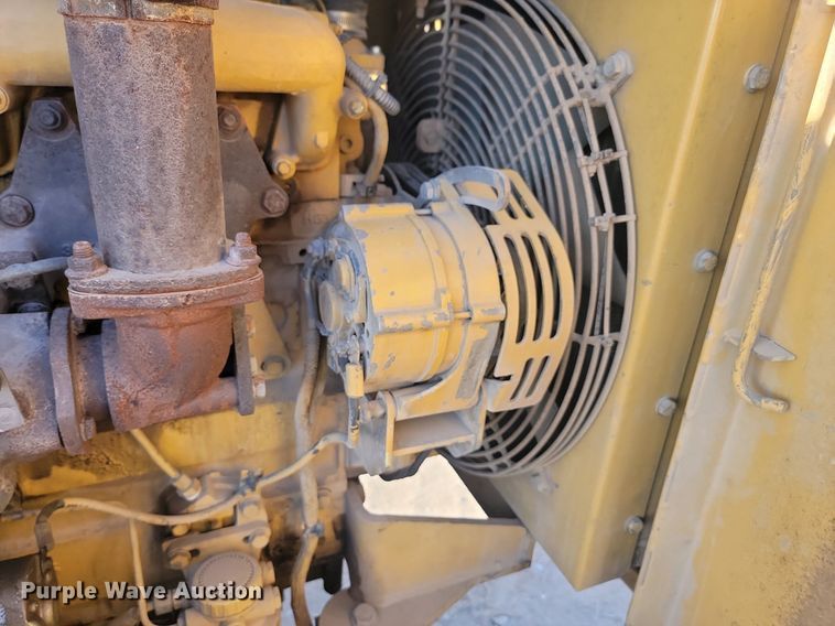 image for item LA9574 1998 Caterpillar  CP-433C single drum vibratory roller