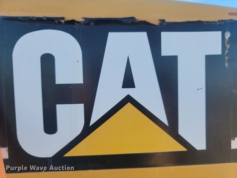 image for item LA9574 1998 Caterpillar  CP-433C single drum vibratory roller