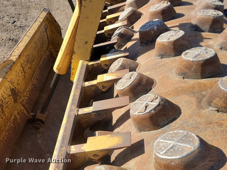 image for item LA9574 1998 Caterpillar  CP-433C single drum vibratory roller