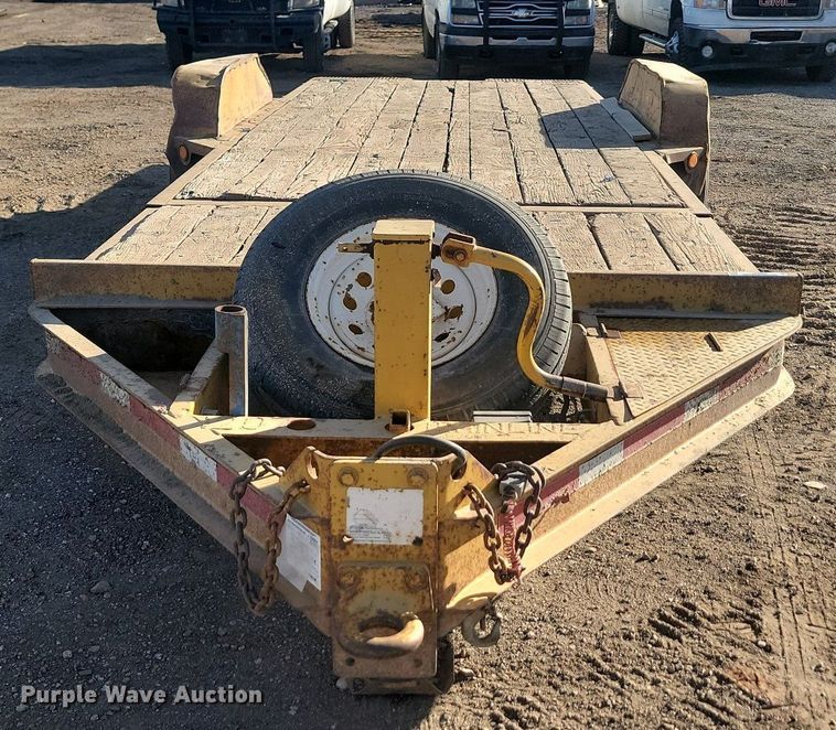 image for item LA9580 2006 Trail King TKT12U tilt deck equipment trailer