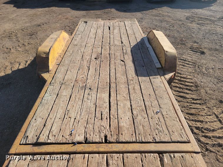 image for item LA9580 2006 Trail King TKT12U tilt deck equipment trailer