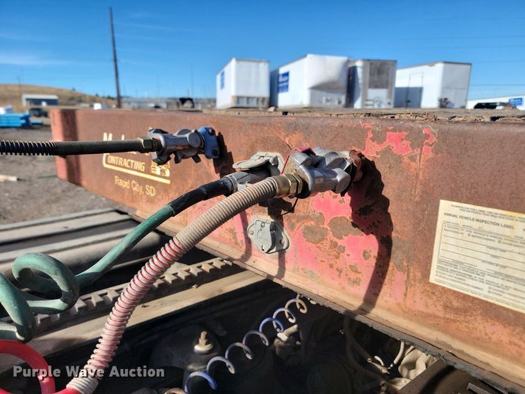 image for item LA9581 1972 Fruehauf PB-J2-51-DF19 drop deck equipment trailer