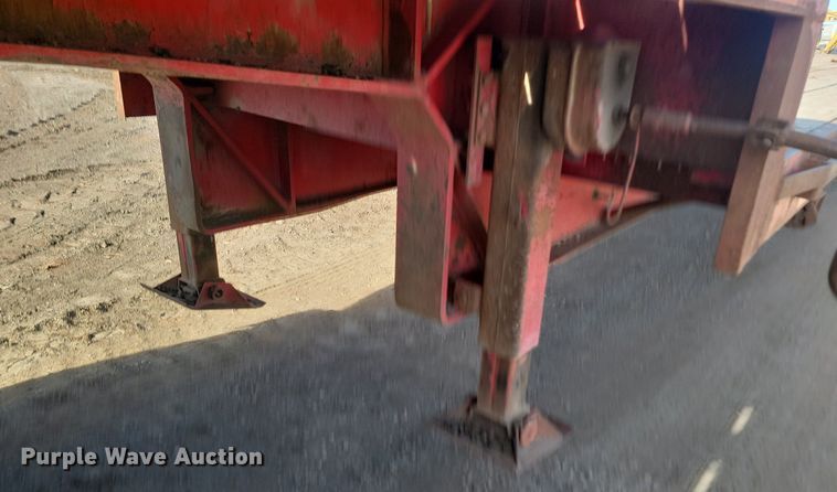 image for item LA9581 1972 Fruehauf PB-J2-51-DF19 drop deck equipment trailer